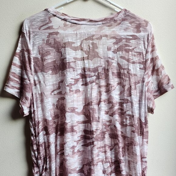Mudd Pink Camo V-Neck Tissue T-Shirt Size XL - Picture 13 of 14